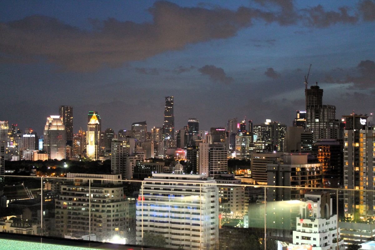 bangkok at night