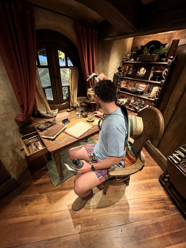 man desk study hobbiton