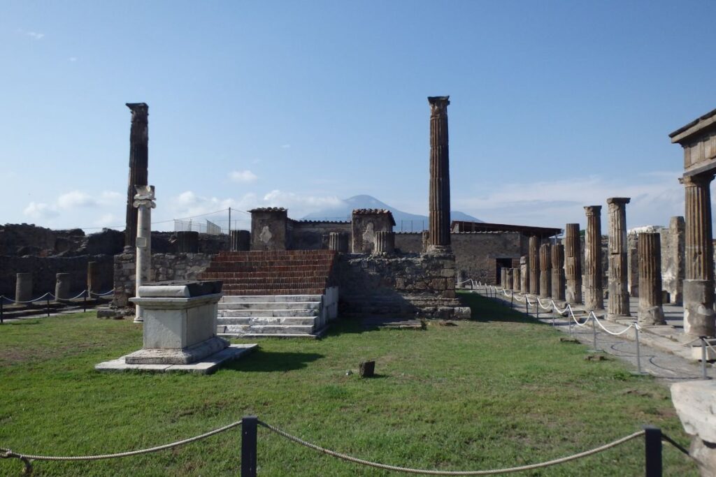 forum pompeii