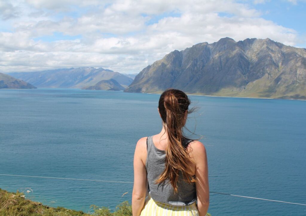 lady at lake hawea viewpoint