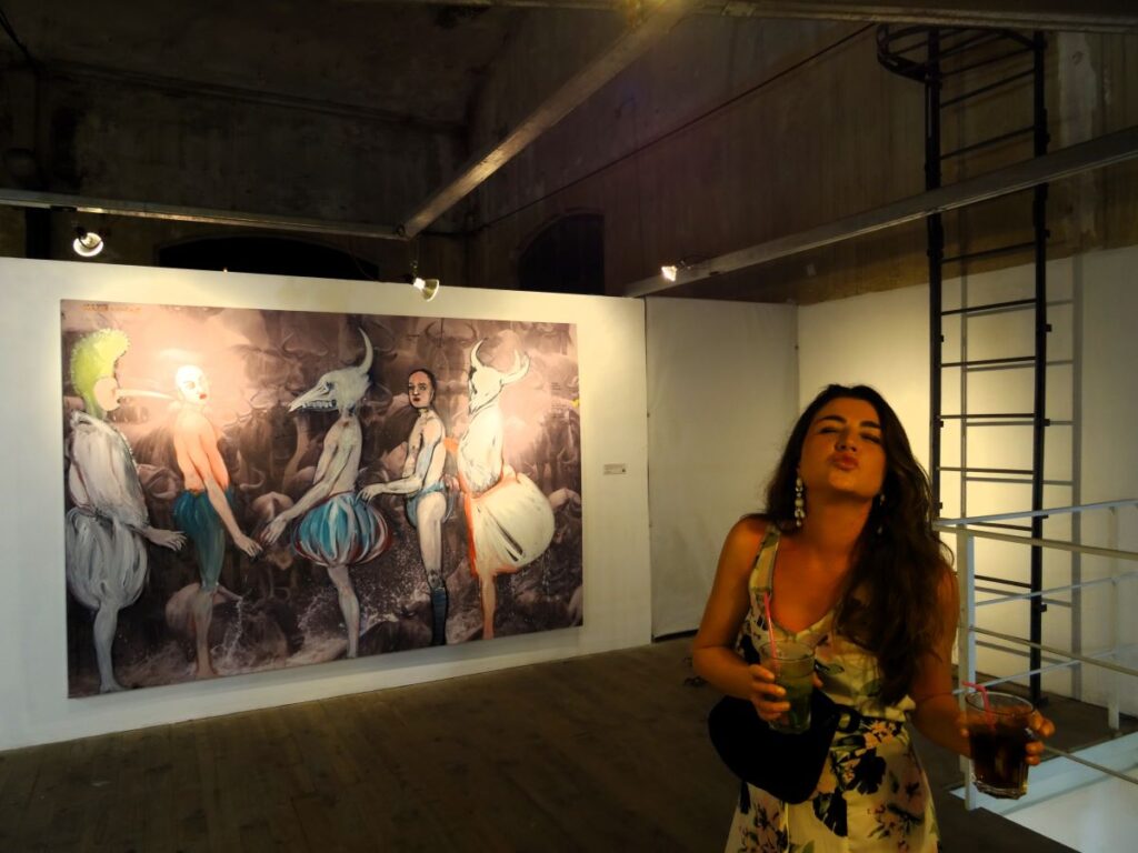 lady at fabrica de arte