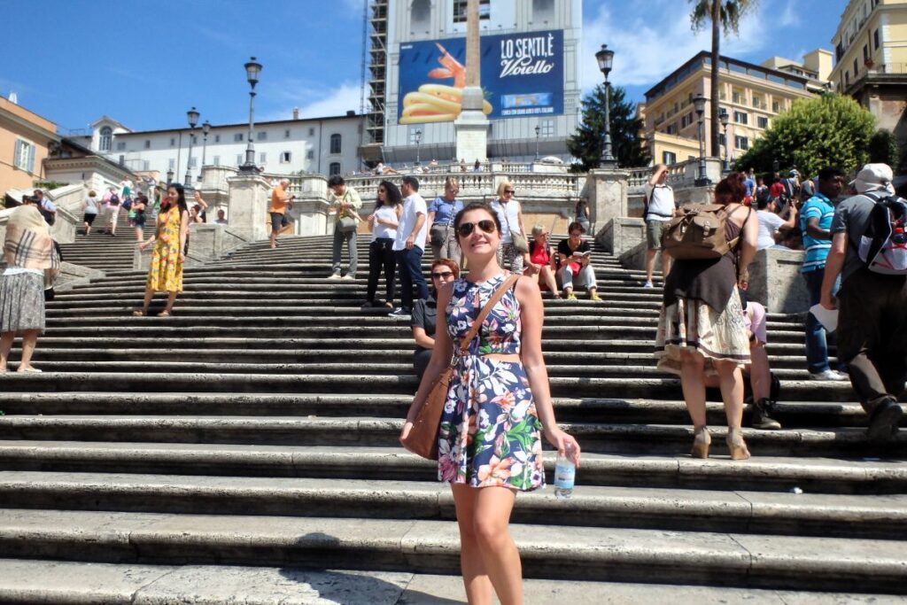 lady posing on spanish steps rome