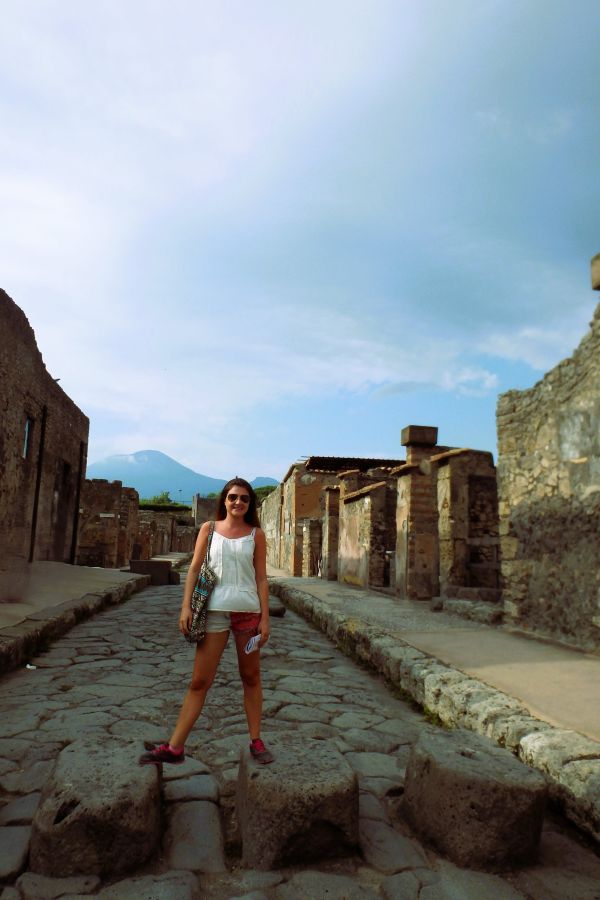lady in pompeii