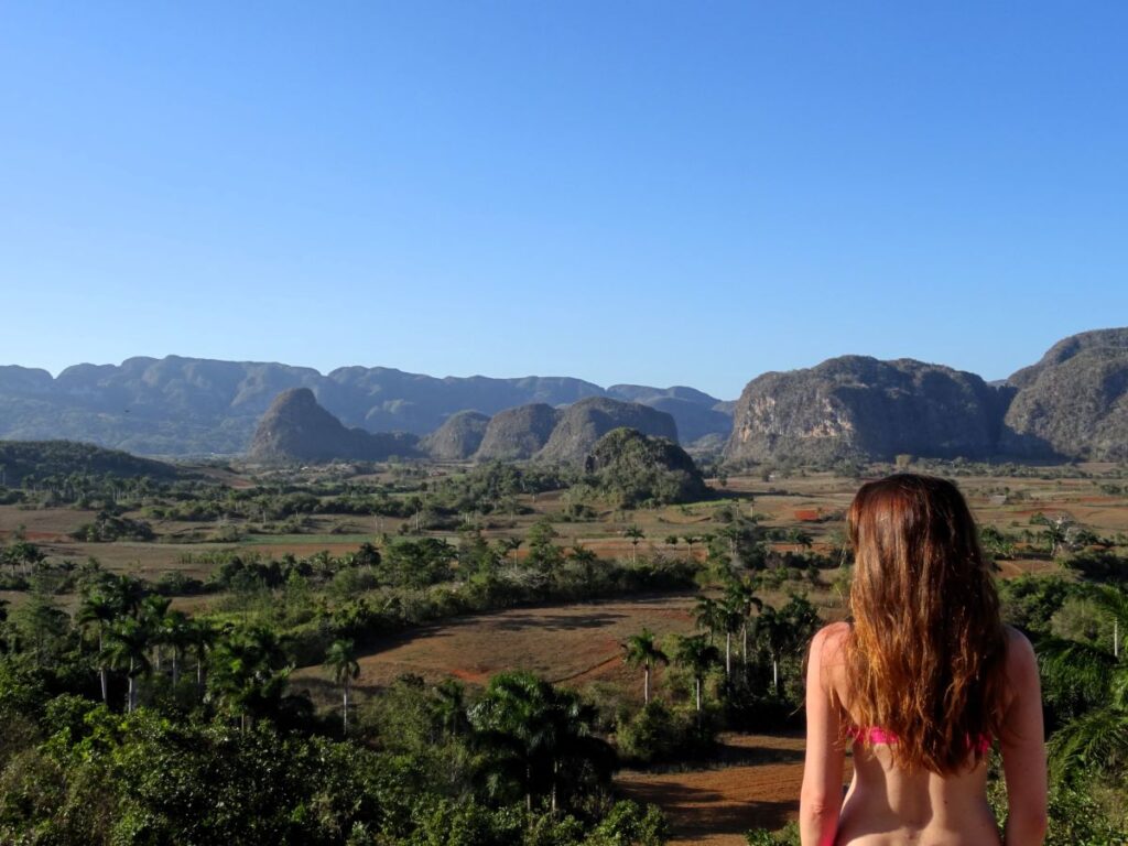 lady at viewpoint hotel los jazmines vinales