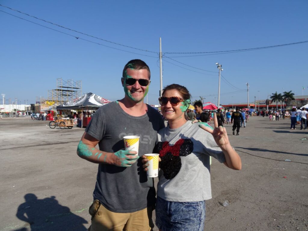 couple at paint festival campeche