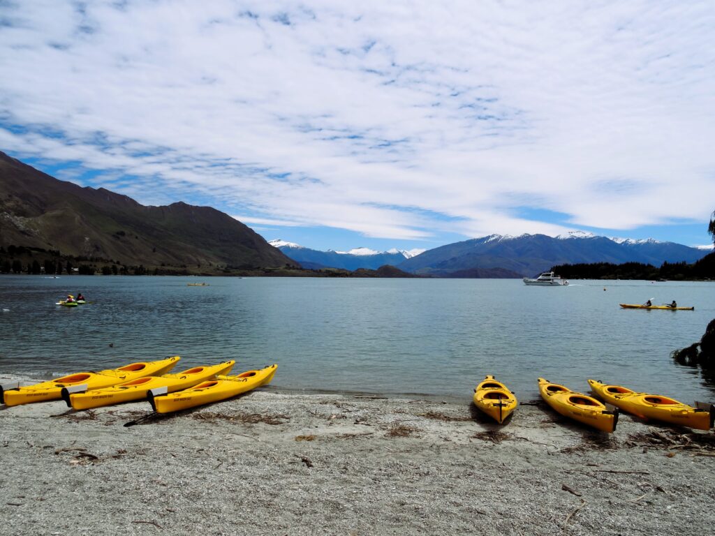 kayak rentals lake wanaka